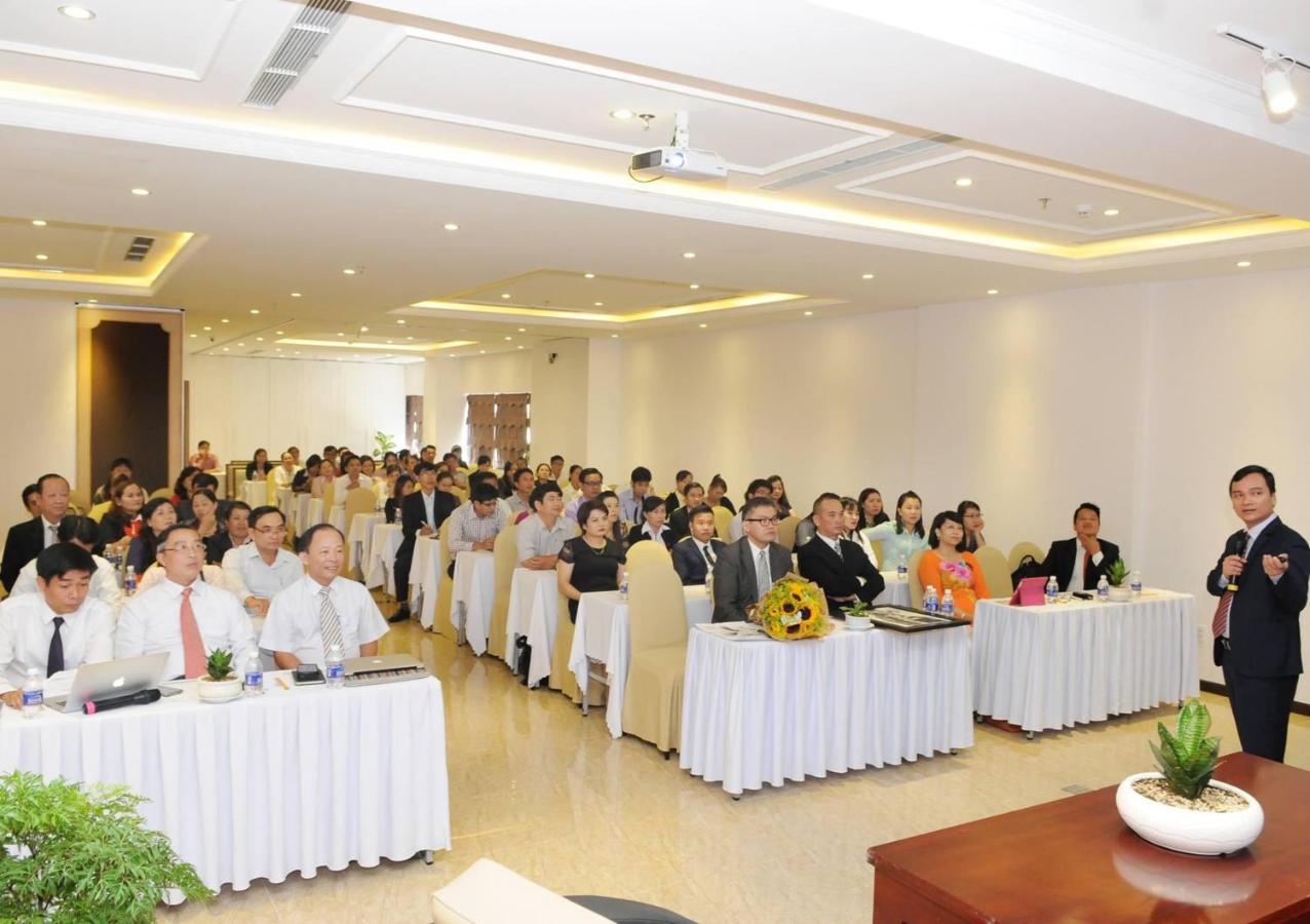 Sea Phoenix Hotel Da Nang Buitenkant foto